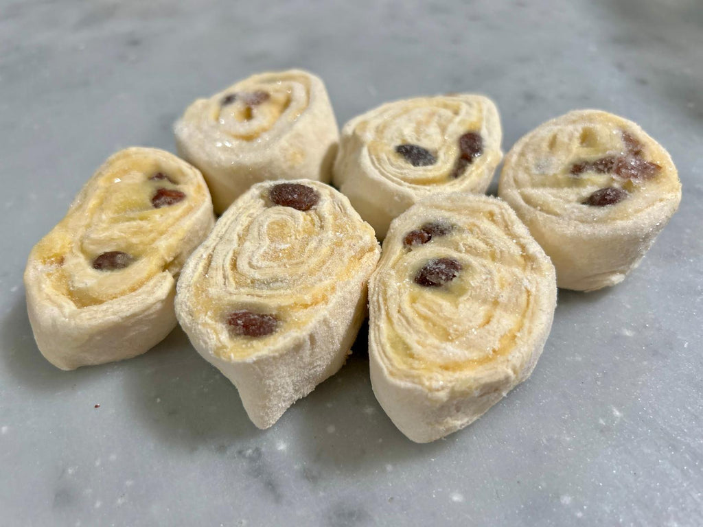 25 Pains aux raisins (cru surgelé)